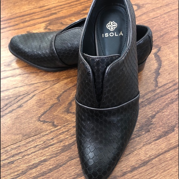 Flat Shoes - Picture 1 of 4